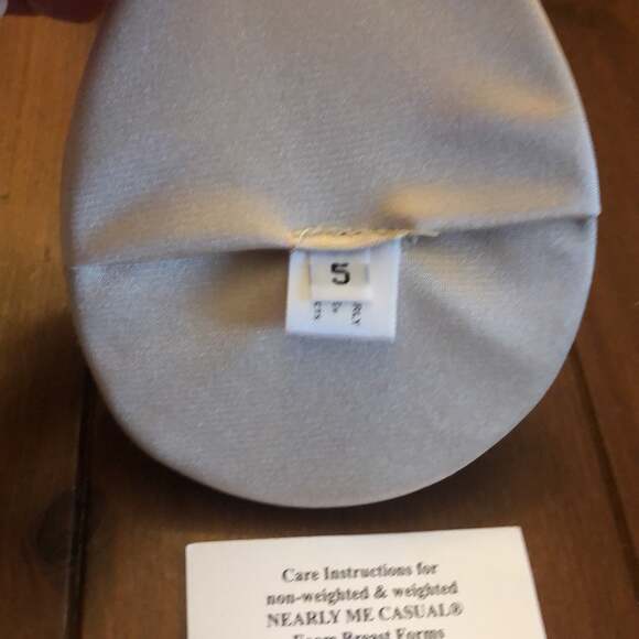 NEARLY ME CASUAL 430 NON-WEIGHTED FOAM OVAL BREAST PROSTHESIS - Picture 10 of 10